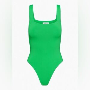 Aritzia Contour Tank Bodysuit 💚🍀